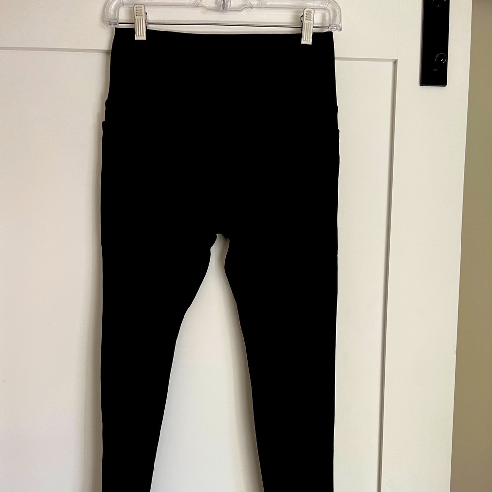 Danskin Womans Leggings